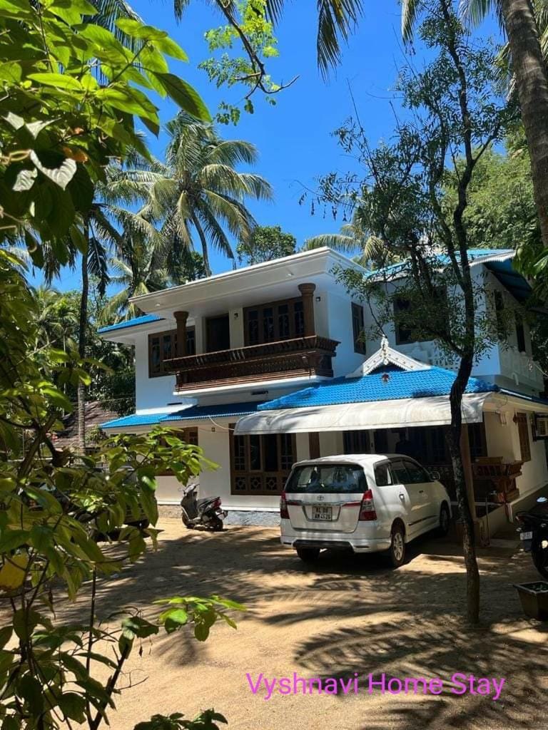Vyshnavi Home Stay Thanniyam エクステリア 写真
